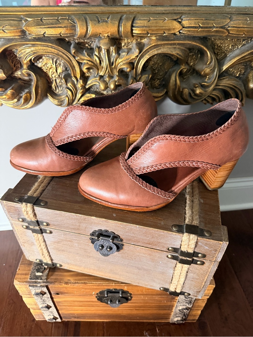 Bali Elf Braided Trim Brown Leather Heels